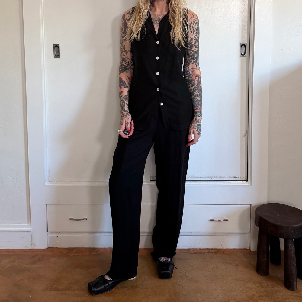 Vintage DKNY Black Silk Sleeveless Button Down Tunic Top Size P Small Minimal - Picture 4 of 4